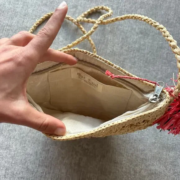 Mar y Sol Crossbody Rattan Bag - Picture 2 of 5